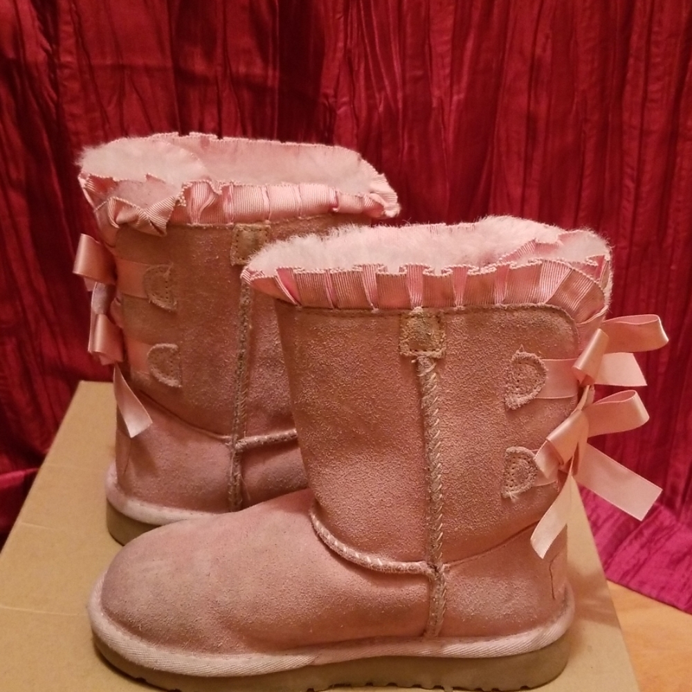 AUTHENTIC UGG Bailey Bow RUFFLES